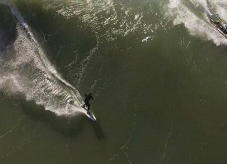 Ο Lee Kouskouris ξανά στα big waves του Nazare