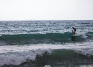 Σερφάροντας σε Ικαρία, Τήνο, Κρήτη