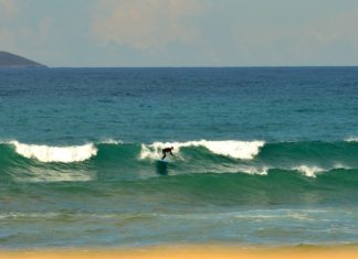 Τα πρώτα κύματα του 2019 στο Ηράκλειο Κρήτης surf_Crete